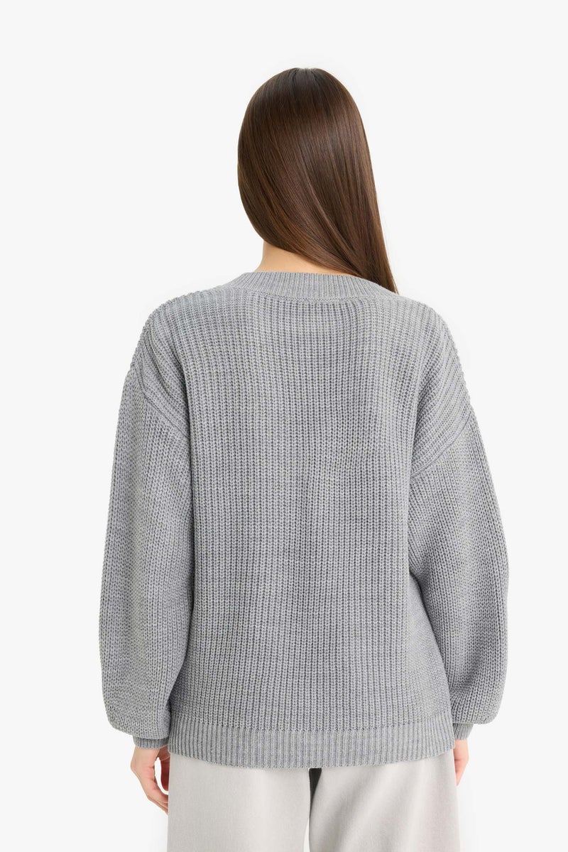 DeFacto Grey Woman Oversize Fit V-Neck Knit Pullover Casual - Image 5